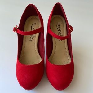 City Classified 7W Red Faux Suede Ankle Strap Heel